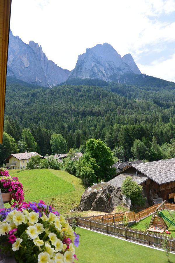 Haus Bernard Lägenhet Seis am Schlern Exteriör bild